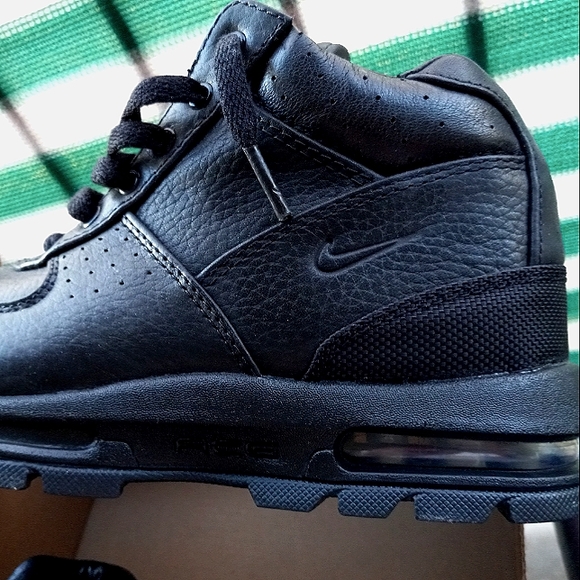 Nike 2y Air Max Boots NEW - Picture 1 of 12